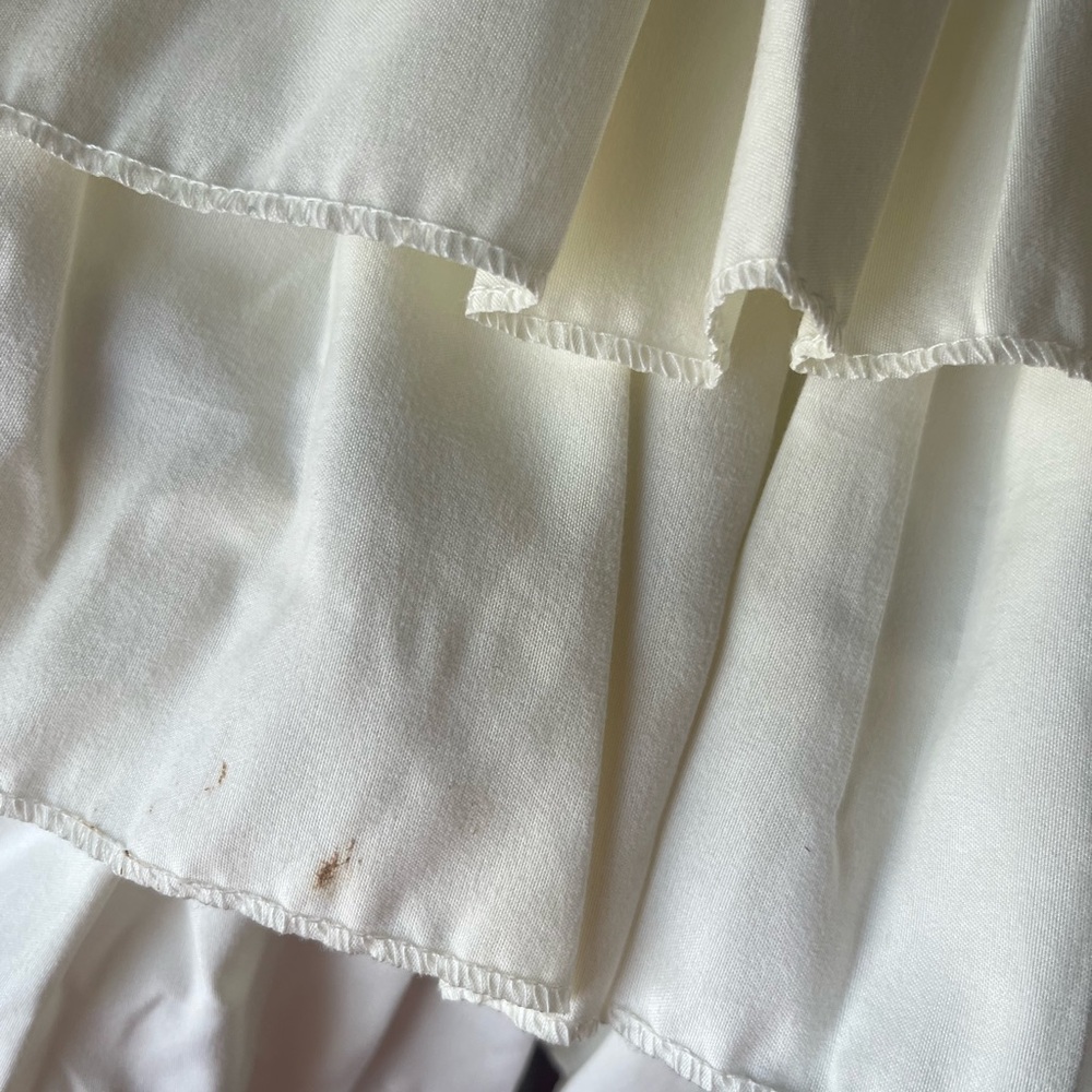 Ruffled white and yellow shower curtain - Picture 10 of 16